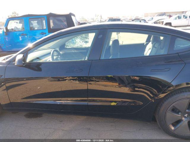 Tesla Model 3 Long Range Dual Motor All-wheel Drive Image 12