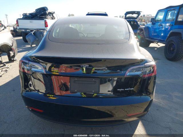 Tesla Model 3 Long Range Dual Motor All-wheel Drive Image 15