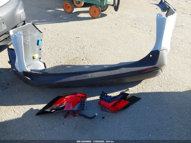 Toyota RAV4 Xle Premium Image 17