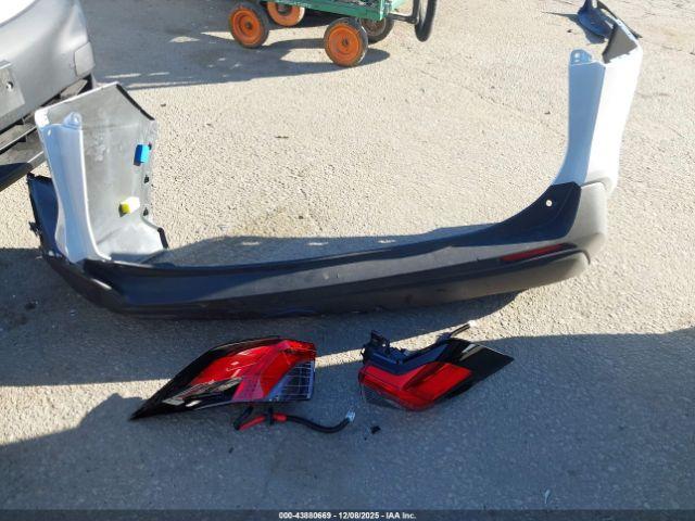 Toyota RAV4 Xle Premium Image 17