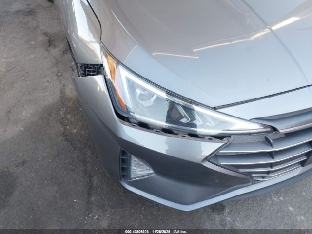 Hyundai ELANTRA Sel Image 4