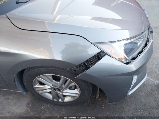 Hyundai ELANTRA Sel Image 17