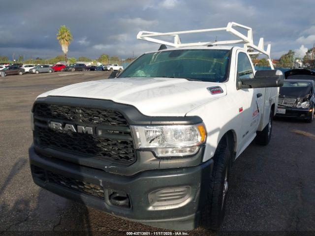 Ram 2500 Tradesman  4x2 8' Box Image 4