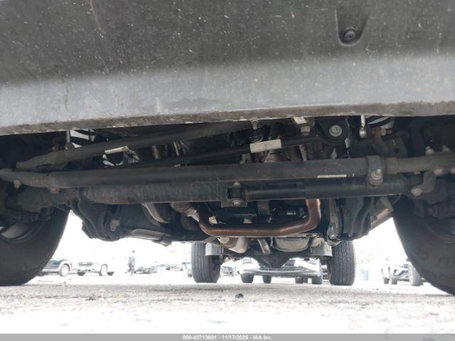 Ram 2500 Tradesman  4x2 8' Box Image 9