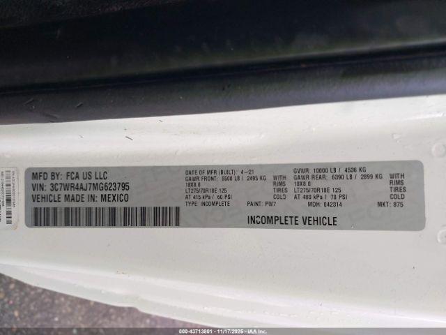 Ram 2500 Tradesman  4x2 8' Box Image 15