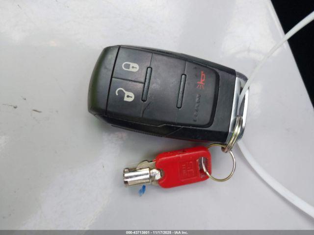 Ram 2500 Tradesman  4x2 8' Box Image 10