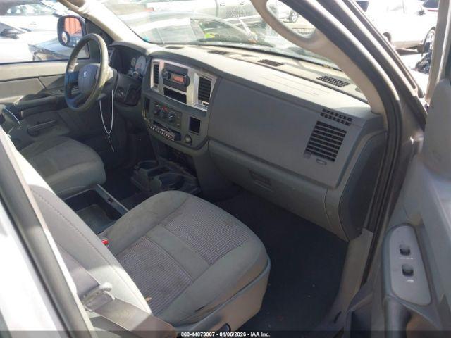 Dodge Ram 1500 Slt Image 4