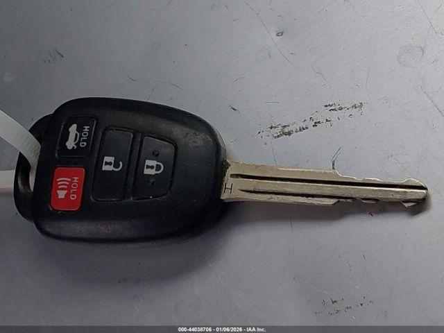 Toyota Corolla Le Plus Image 13