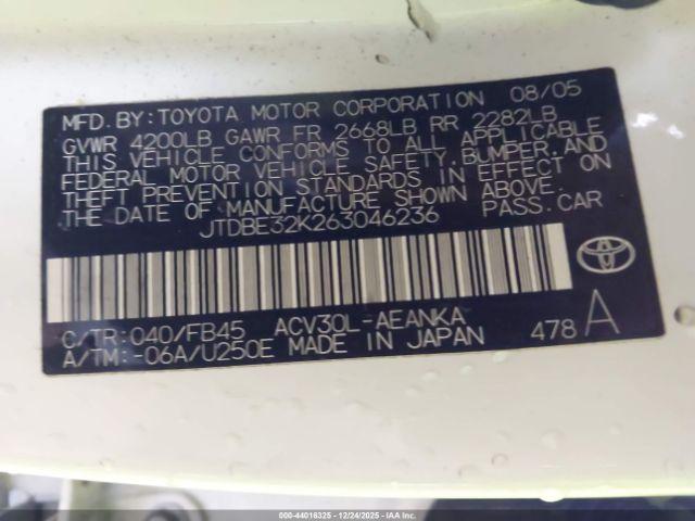 Toyota Camry Le Image 18