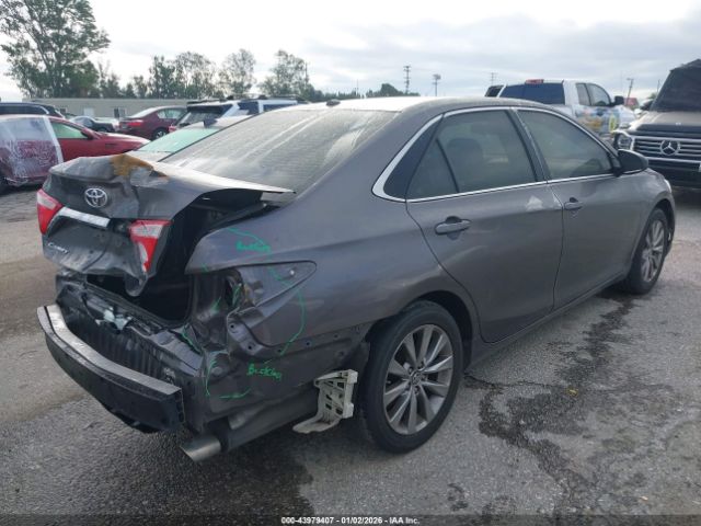 Toyota Camry Xle Image 8