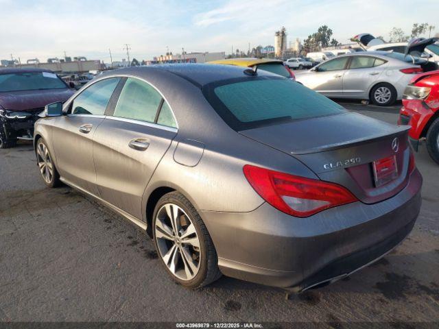 Mercedes-Benz Cla-class Image 15