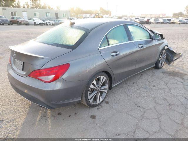 Mercedes-Benz Cla-class Image 14