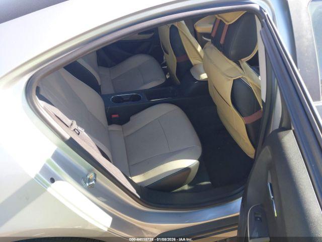 Chevrolet Volt Image 3