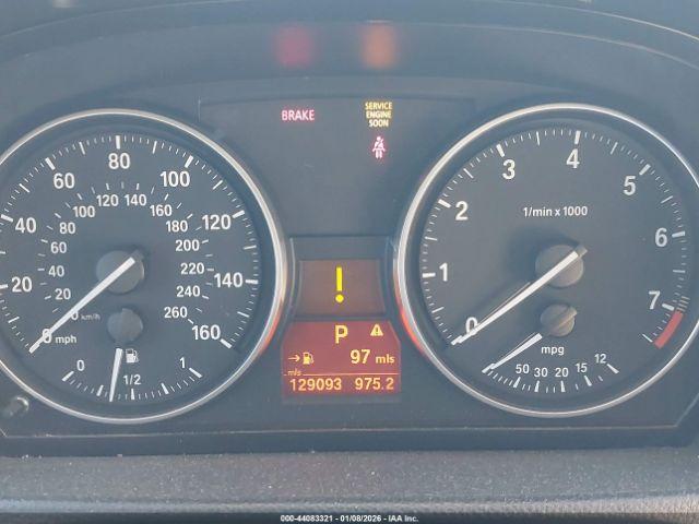 BMW 3 Series Image 8