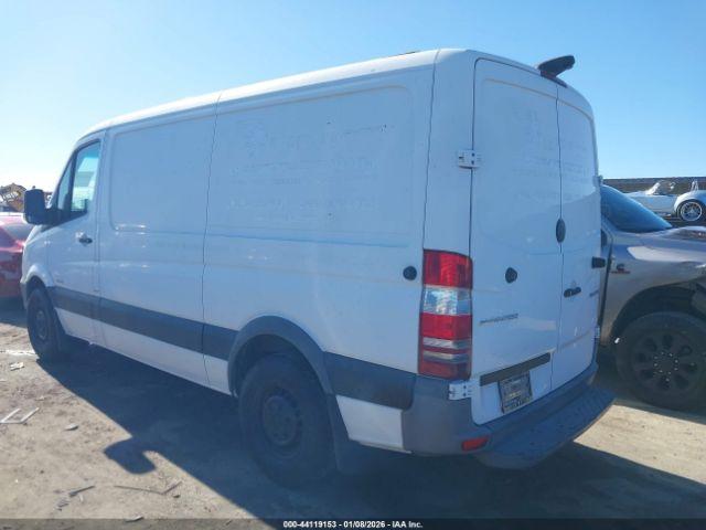 Mercedes-Benz Sprinter 2500 Normal Roof Image 6