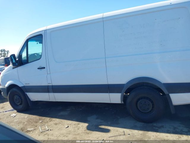 Mercedes-Benz Sprinter 2500 Normal Roof Image 13