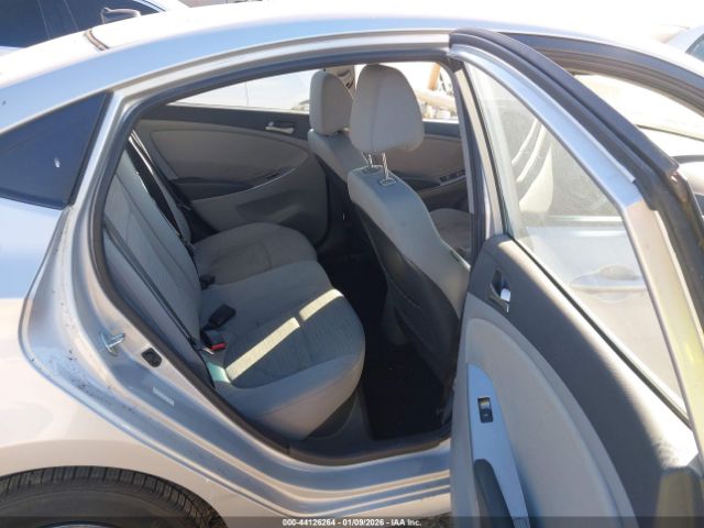 Hyundai ACCENT Gls Image 6