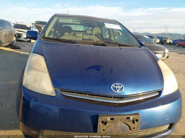 Toyota Prius Image 2