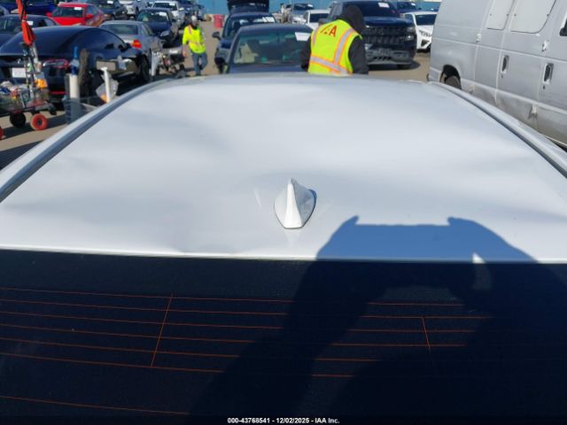 Toyota Corolla Hybrid Le Image 17