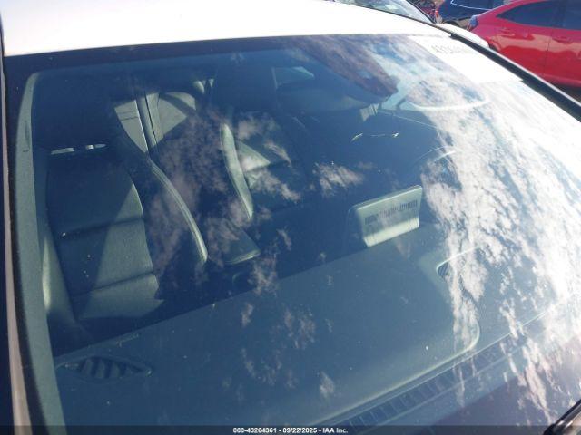 Mercedes-Benz Cla-class 4matic Image 10