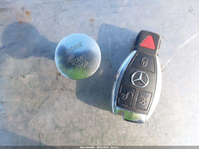 Mercedes-Benz Cla-class 4matic Image 2