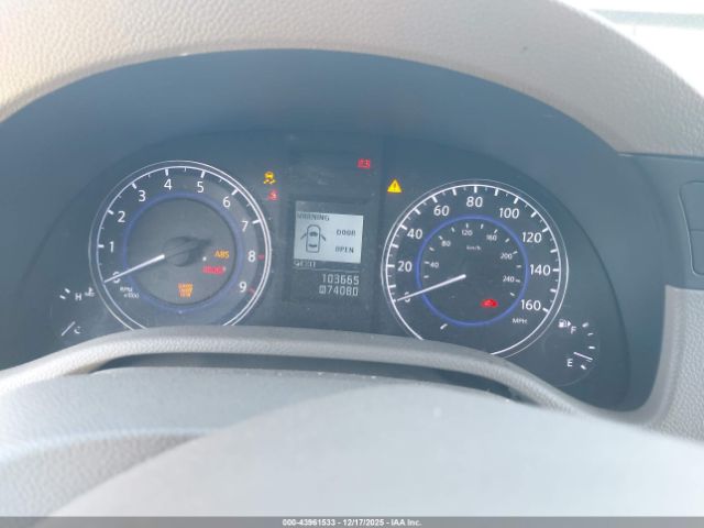 INFINITI G37 Journey Image 11