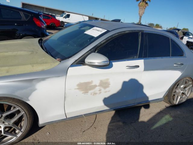 Mercedes-Benz C-Class Image 12