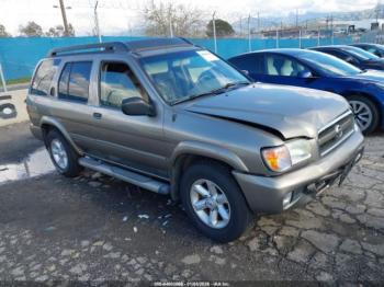 Salvage Nissan Pathfinder