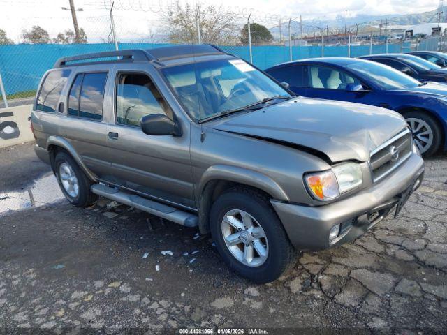  Salvage Nissan Pathfinder