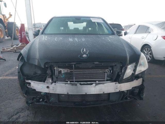 Mercedes-Benz E-Class Image 3