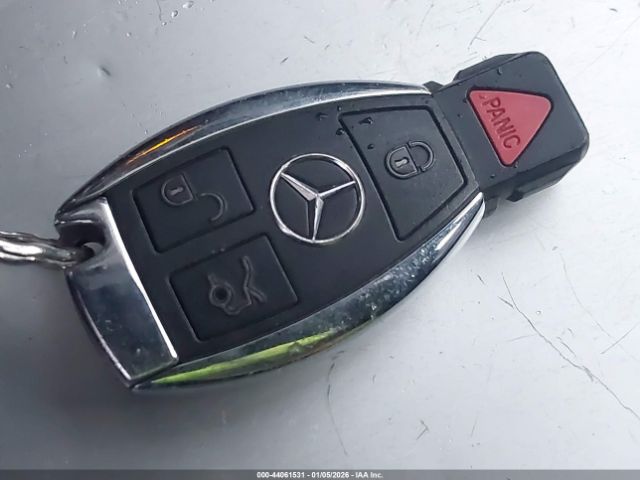 Mercedes-Benz E-Class Image 11