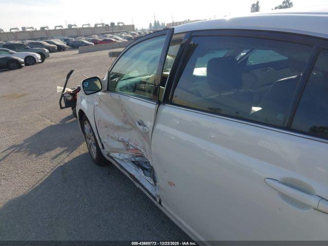 Toyota Avalon Xls Image 10