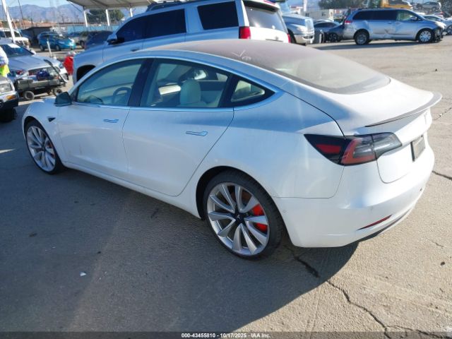 Tesla Model 3 Image 3
