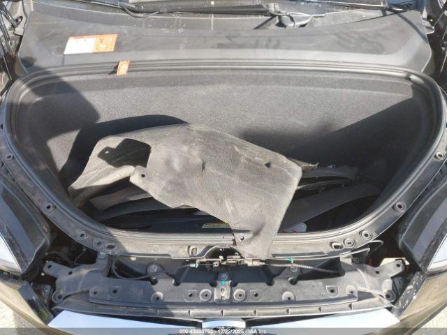 Tesla Model X Image 7