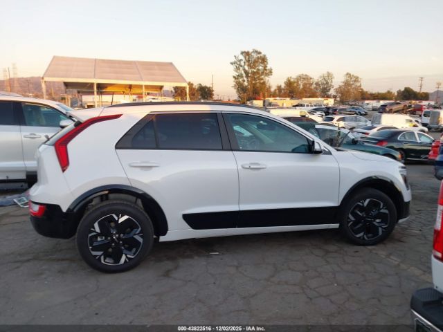 Kia Niro Wind Image 14