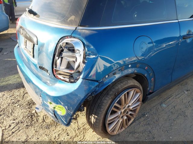 MINI Se Hardtop Cooper Image 4