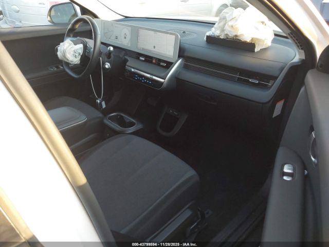 Hyundai Ioniq Sel Image 11