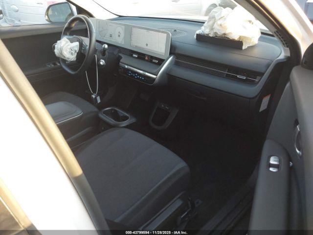 Hyundai Ioniq Sel Image 11