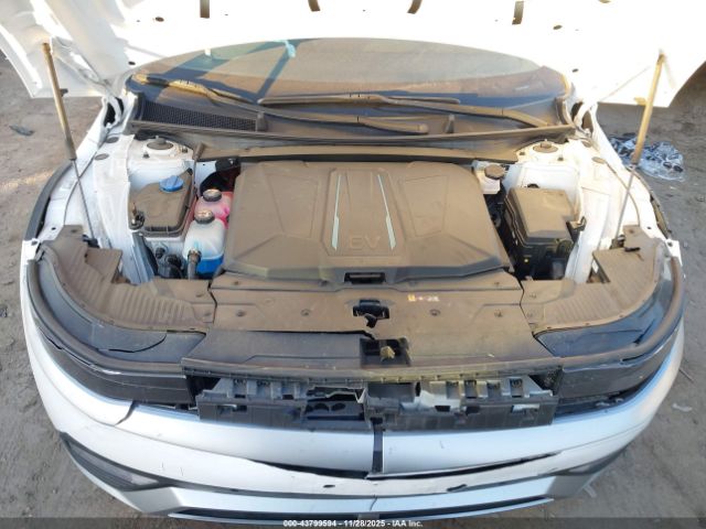 Hyundai Ioniq Sel Image 4