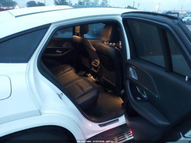 Mercedes-Benz GLE 4matic Image 14